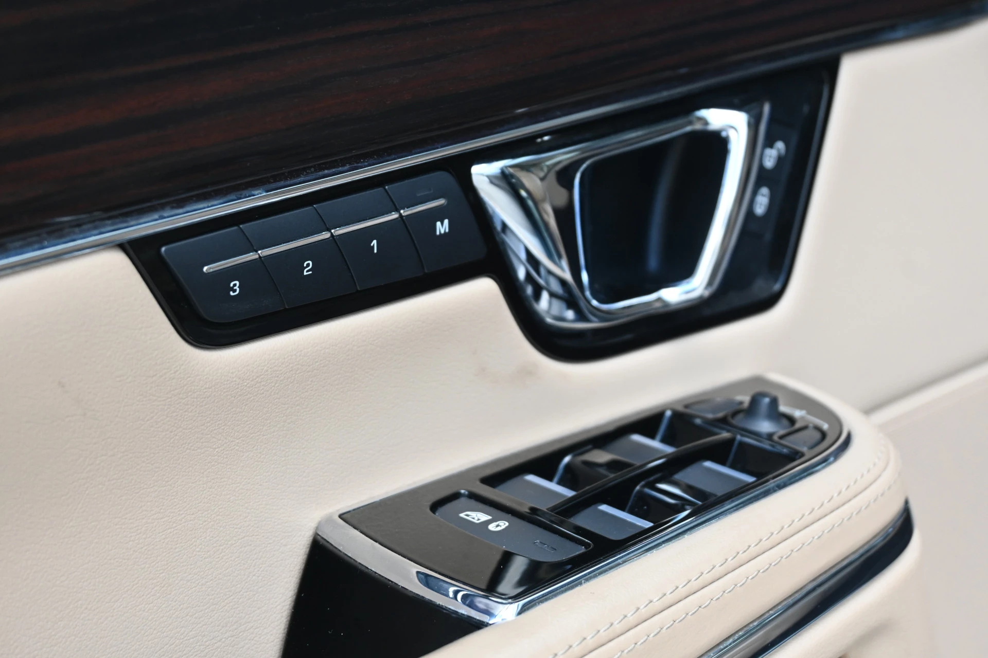 Hoofdafbeelding Jaguar XJ