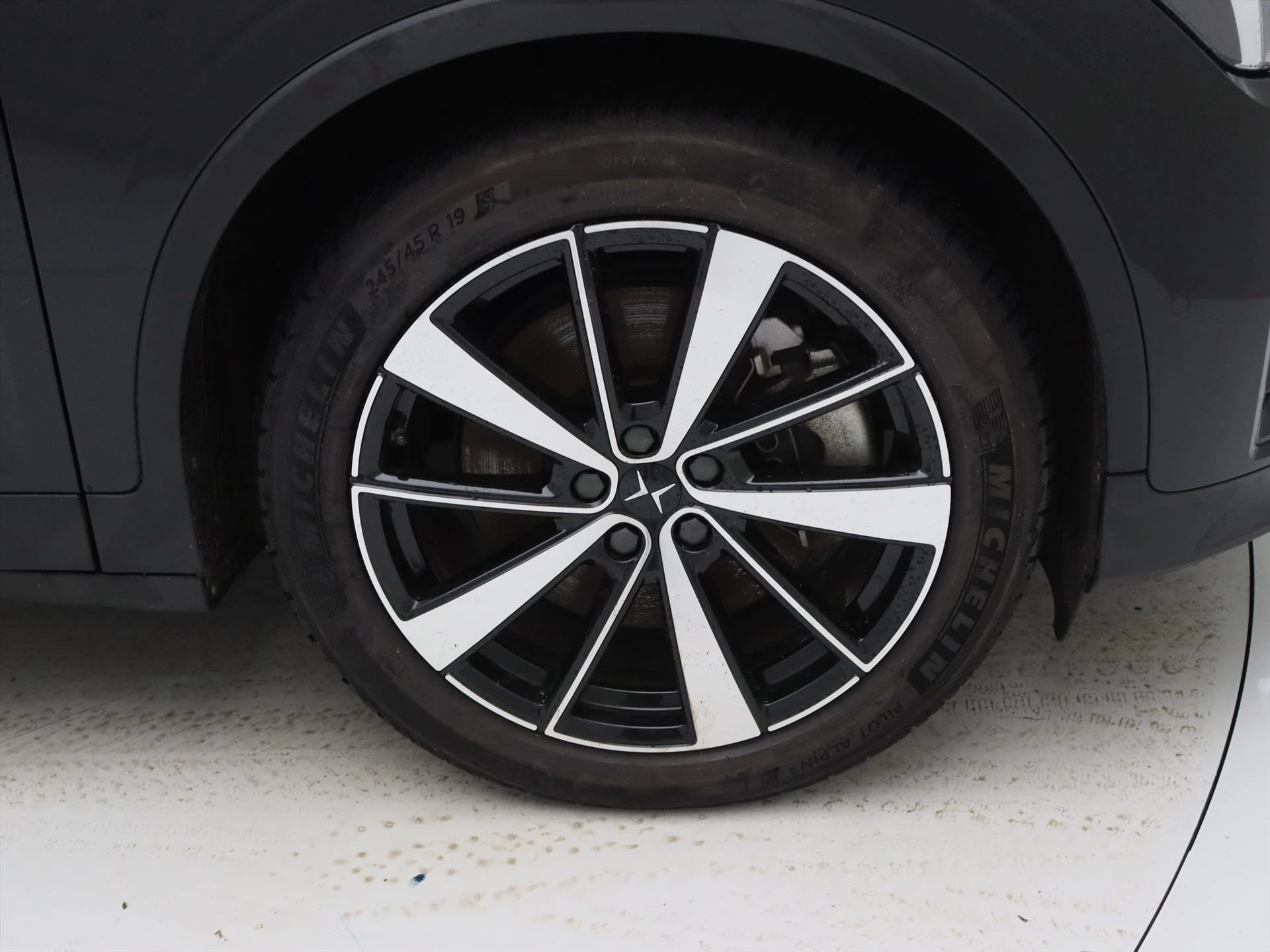 Hoofdafbeelding Polestar 2