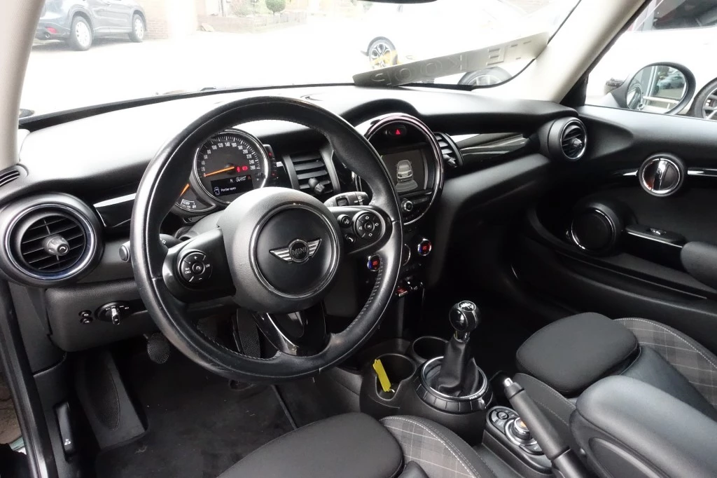 Hoofdafbeelding MINI One