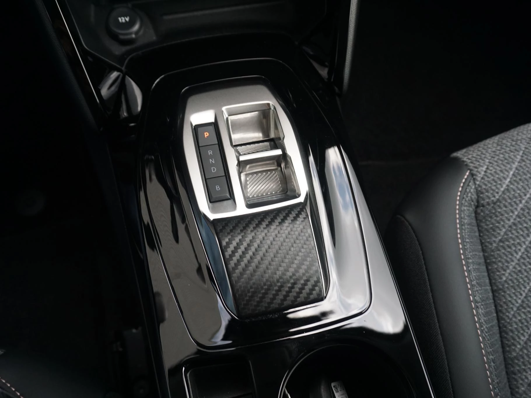Hoofdafbeelding Peugeot e-208