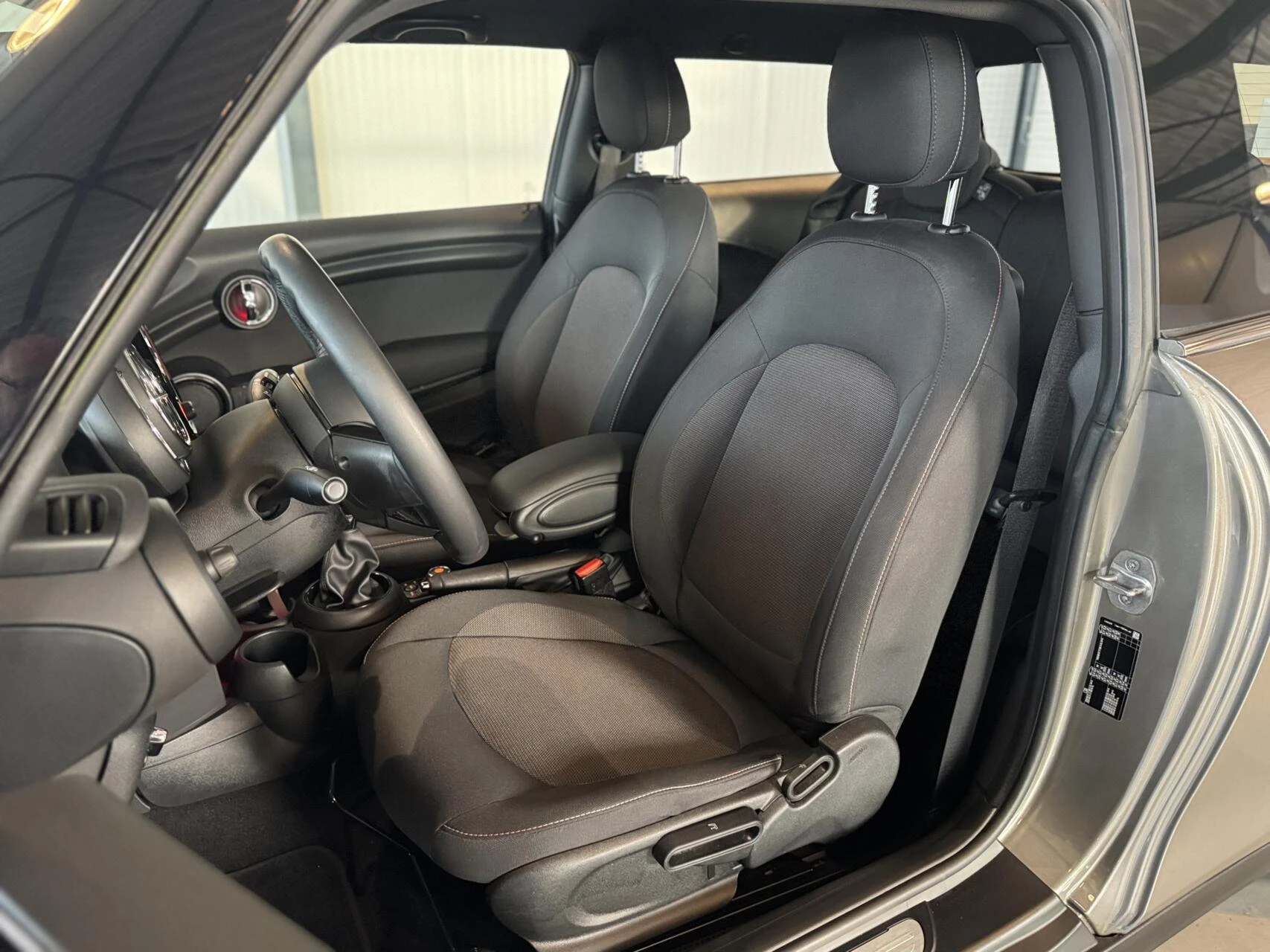 Hoofdafbeelding MINI One