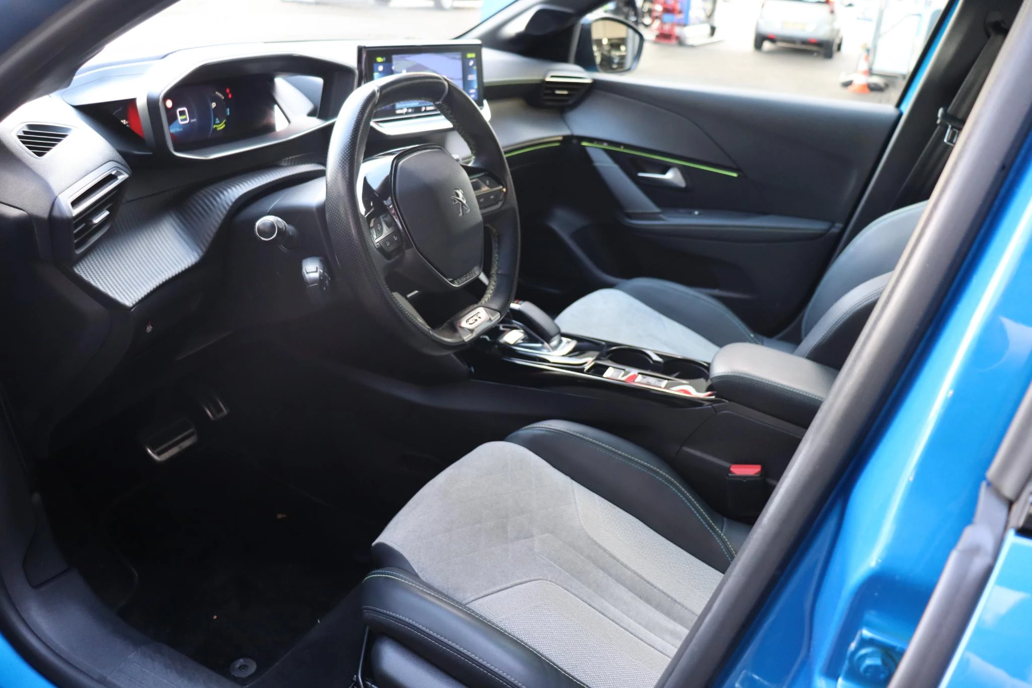Hoofdafbeelding Peugeot e-208