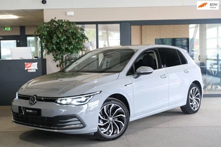 Volkswagen Golf 1.5 eTSI Style 150pk Navi ACC PDC Massage Dodehoek Sfeerverlichting