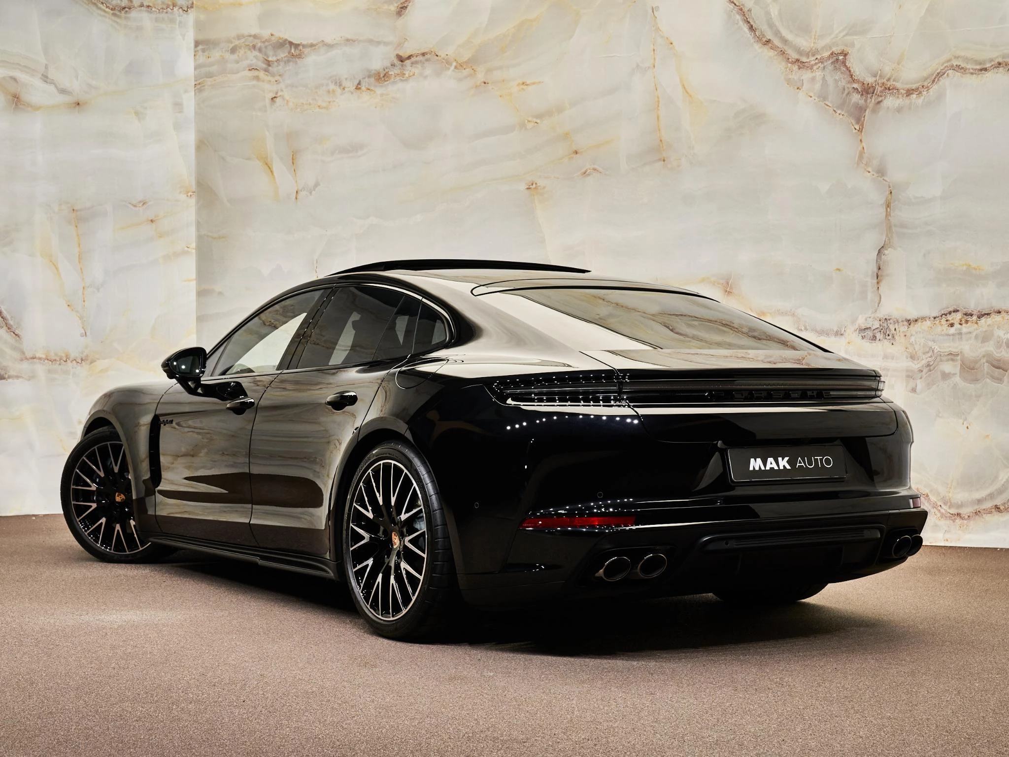 Hoofdafbeelding Porsche Panamera