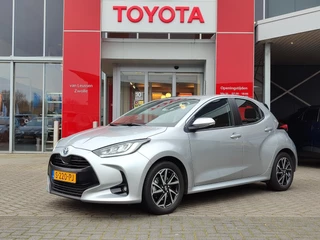 Toyota Yaris 1.5 HYBRID DYNAMIC KEYLESS LM-VELGEN APPLE/ANDROID CAMERA AD-CRUISE NL-AUTO