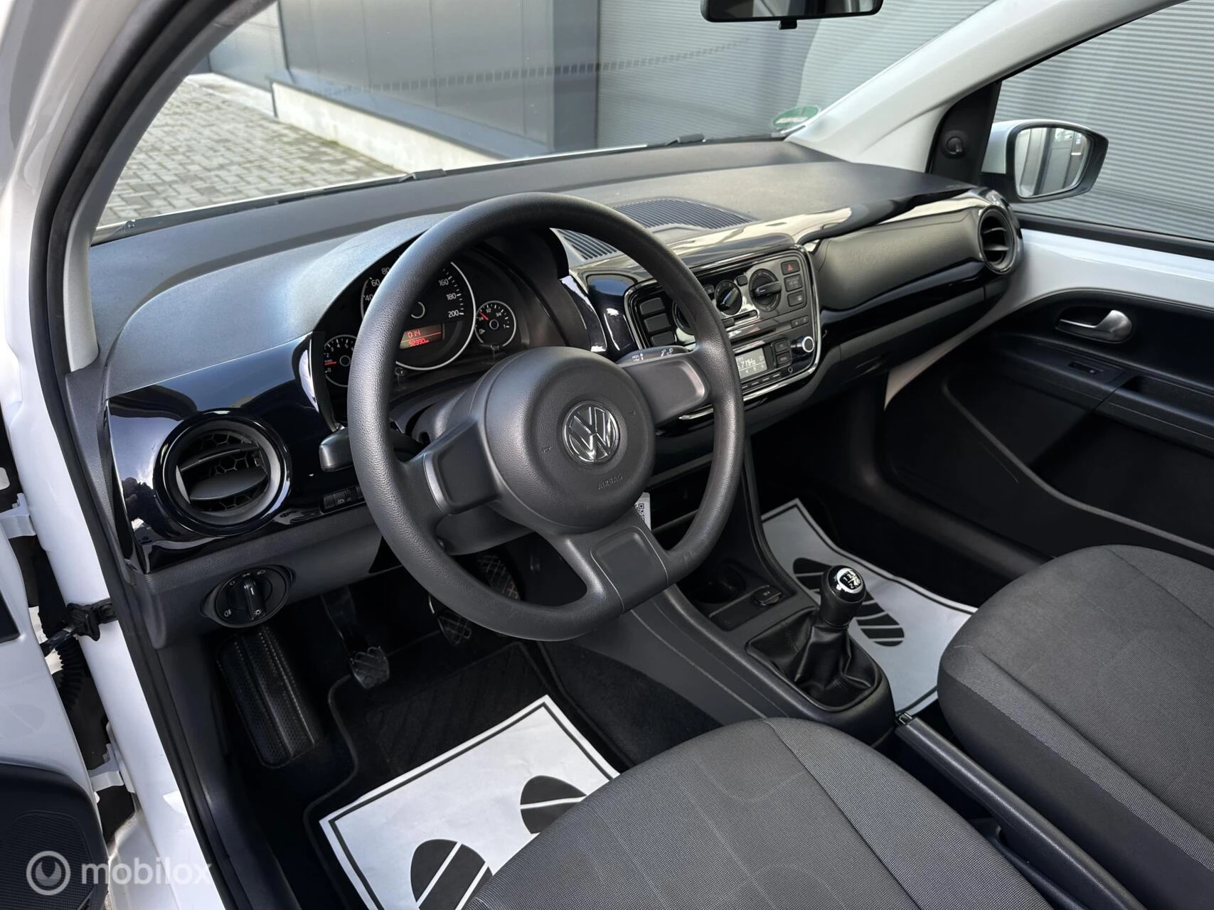 Hoofdafbeelding Volkswagen up!