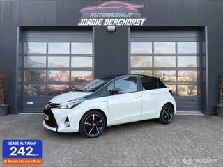 Toyota Yaris 1.5 Hybrid Dynamic Bi-Tone