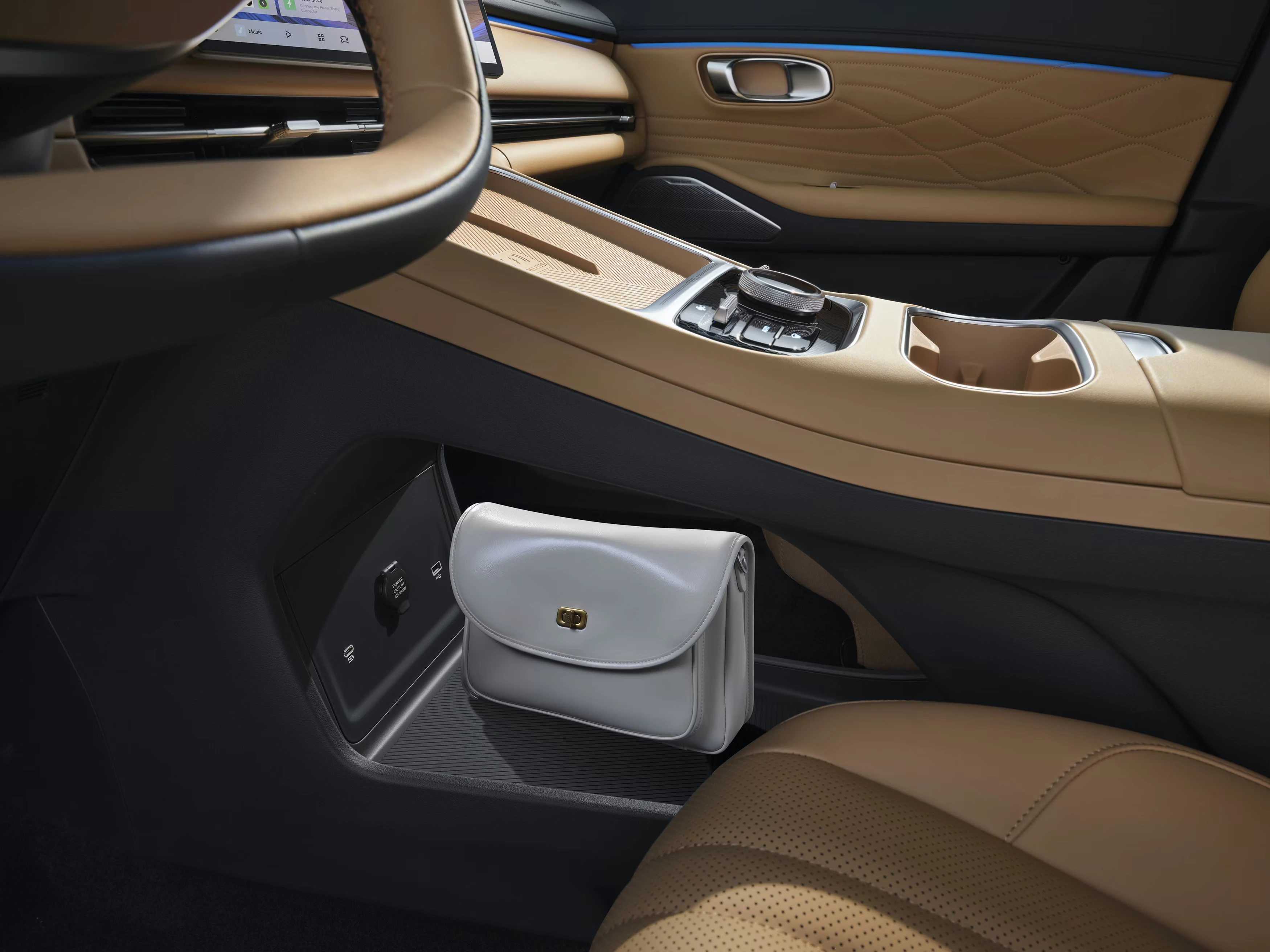 Hoofdafbeelding Geely Starray EM-i