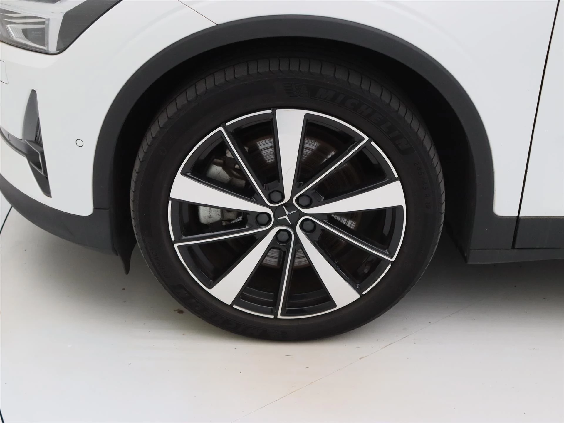 Hoofdafbeelding Polestar 2