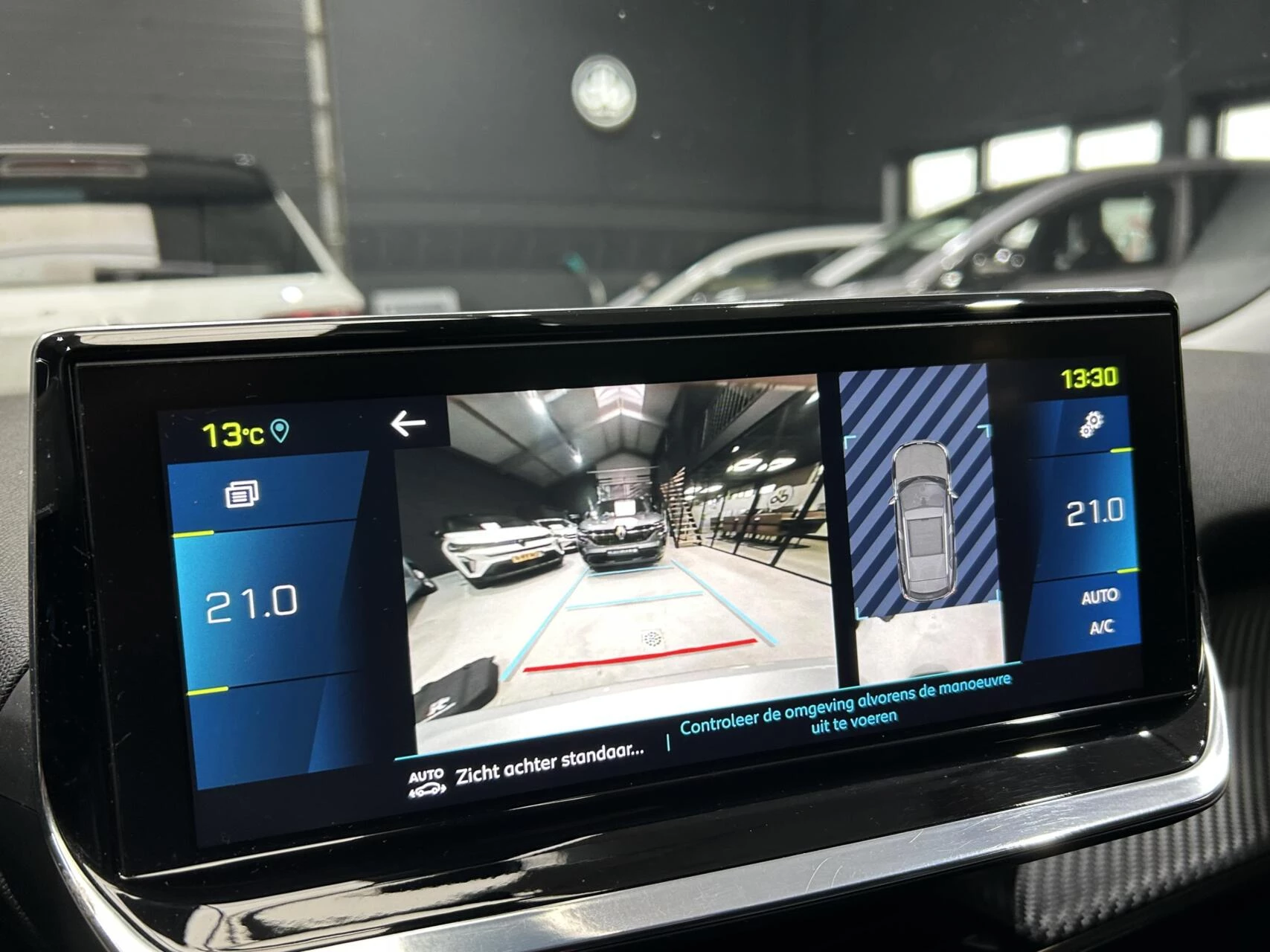 Hoofdafbeelding Peugeot e-2008