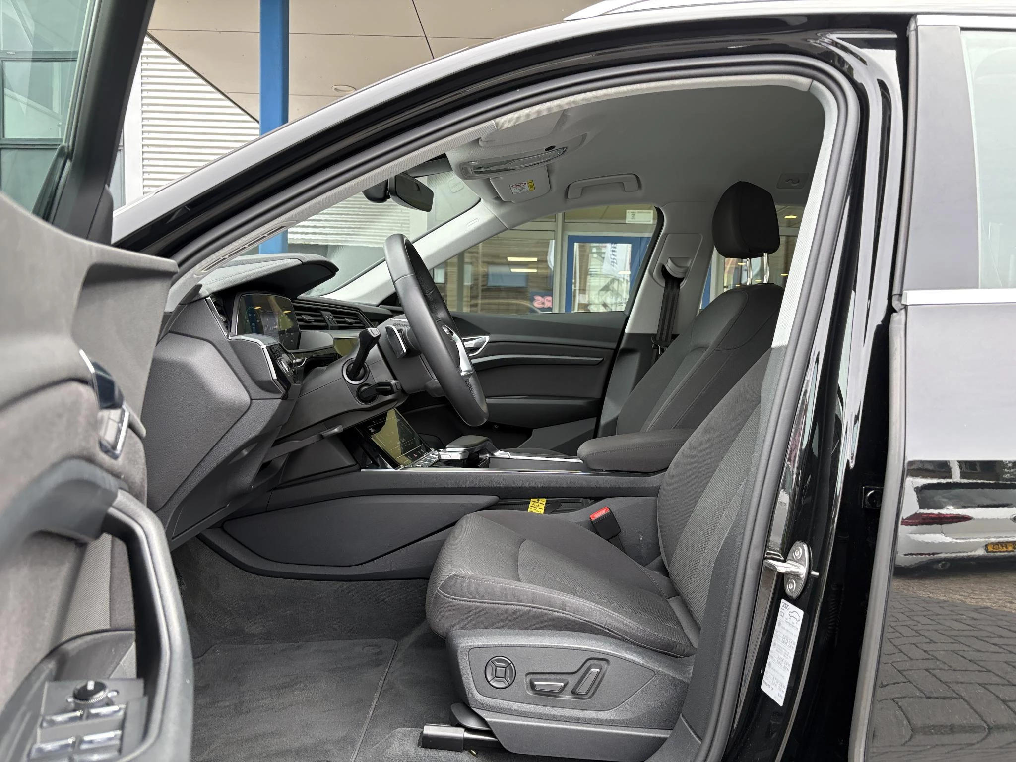 Hoofdafbeelding Audi e-tron
