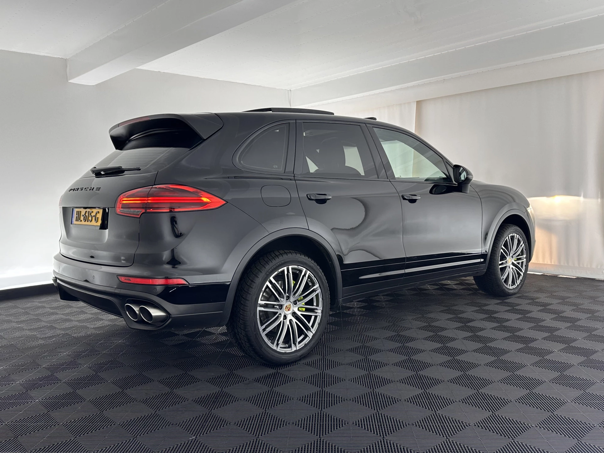 Hoofdafbeelding Porsche Cayenne