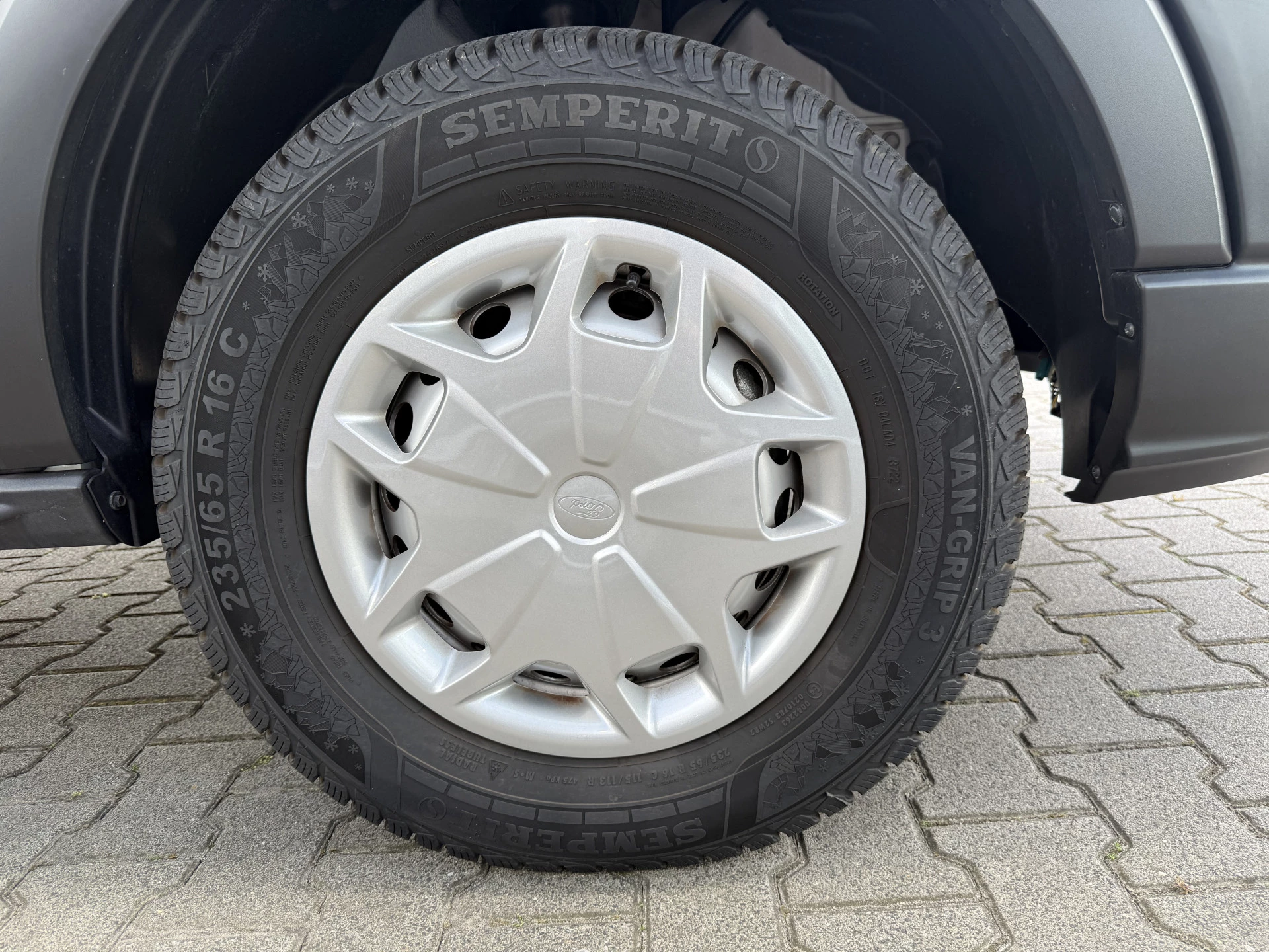 Hoofdafbeelding Ford E-Transit