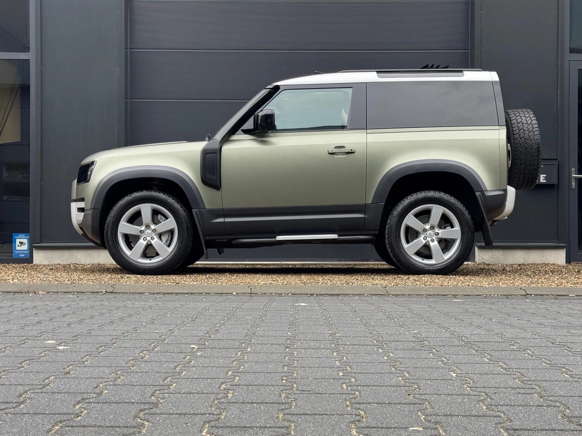 Hoofdafbeelding Land Rover Defender