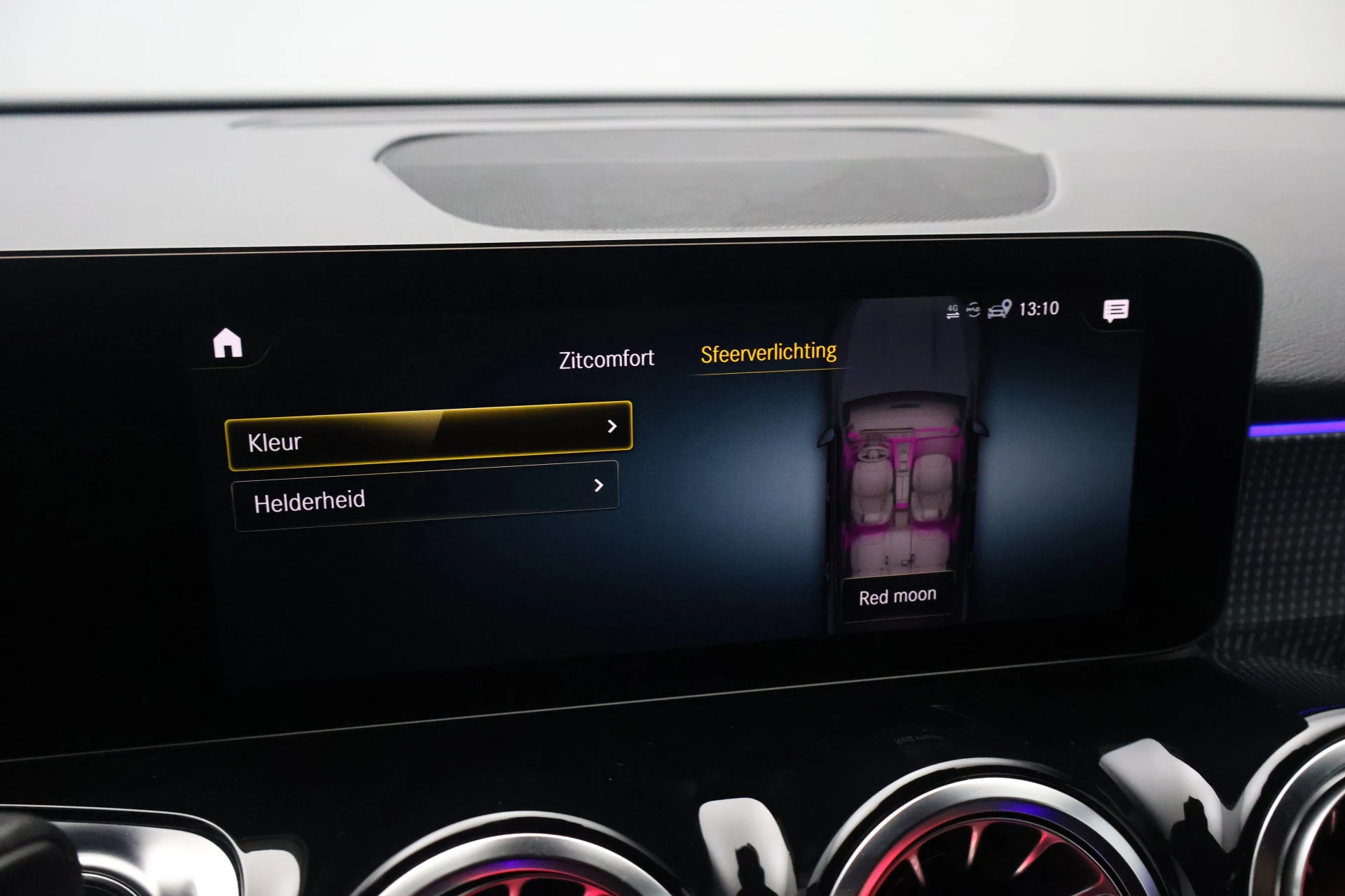 Hoofdafbeelding Mercedes-Benz EQB