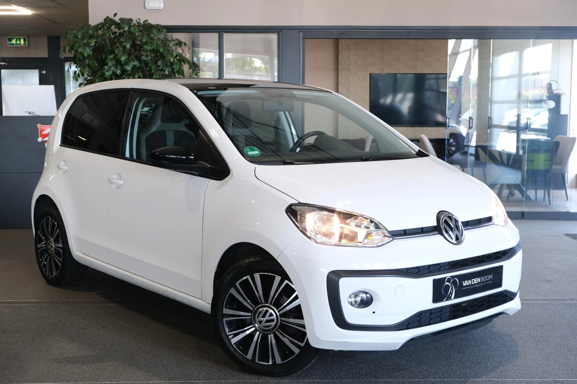 Hoofdafbeelding Volkswagen up!