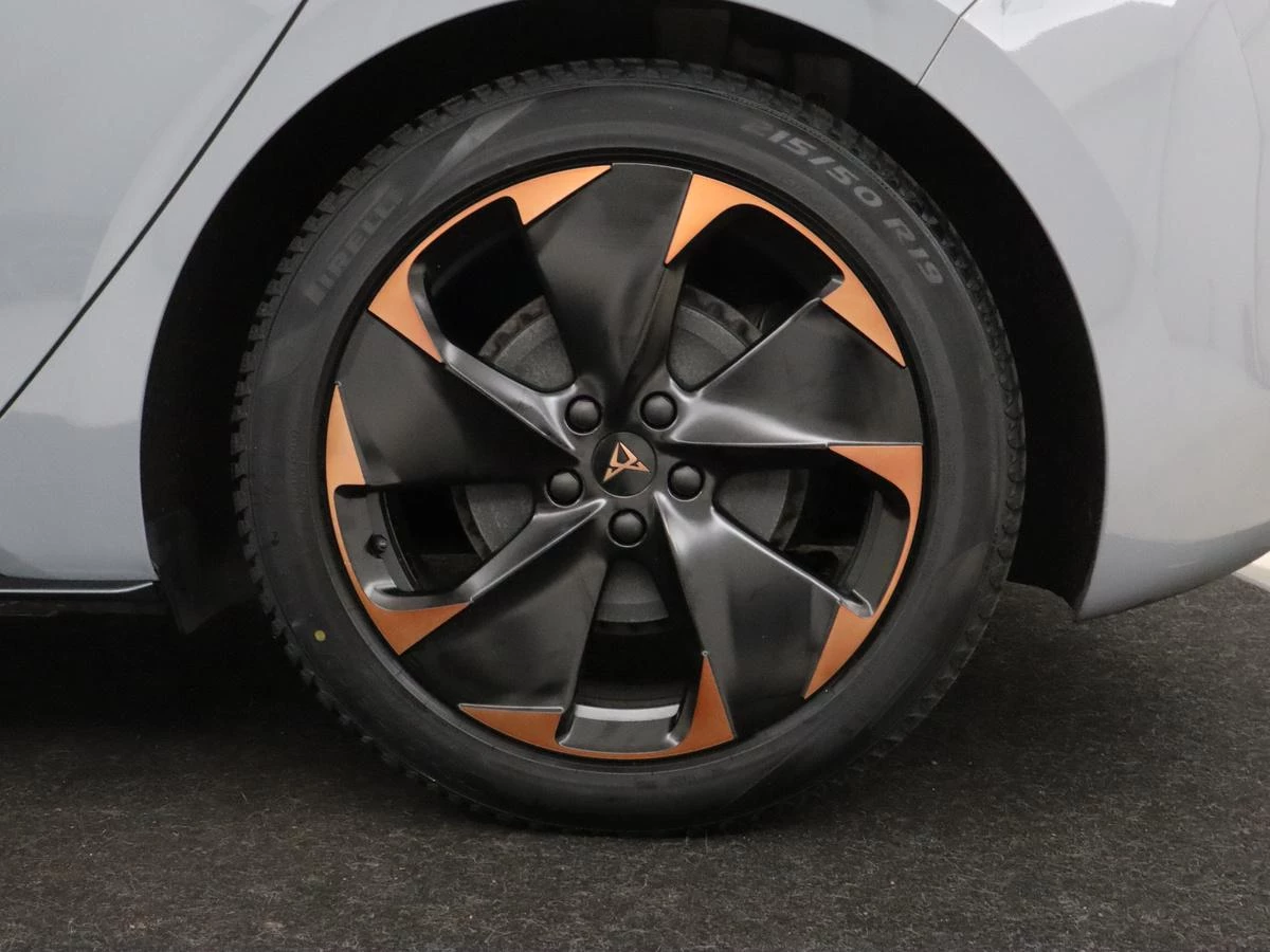 Hoofdafbeelding CUPRA Born