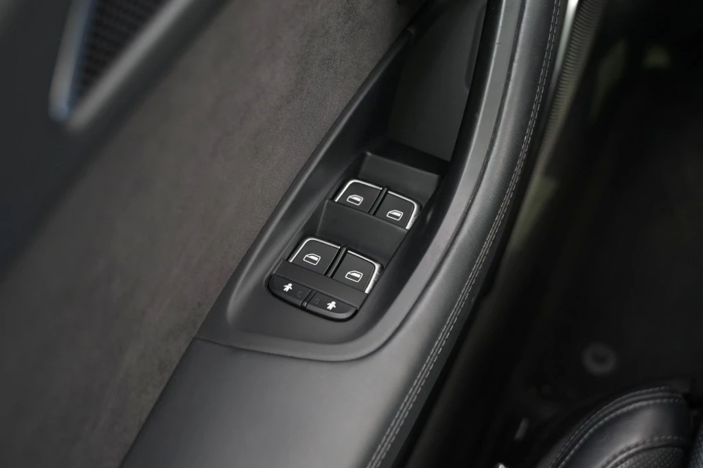 Hoofdafbeelding Audi S6