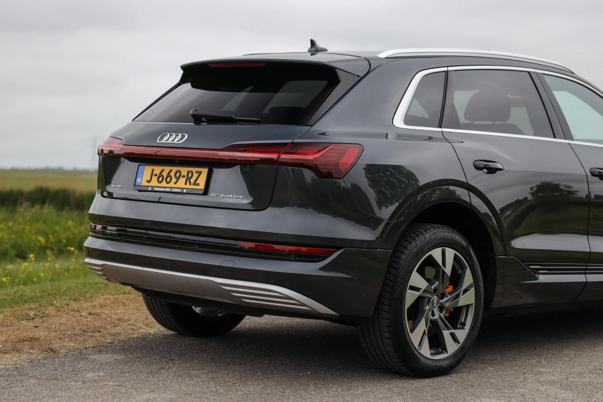 Hoofdafbeelding Audi e-tron