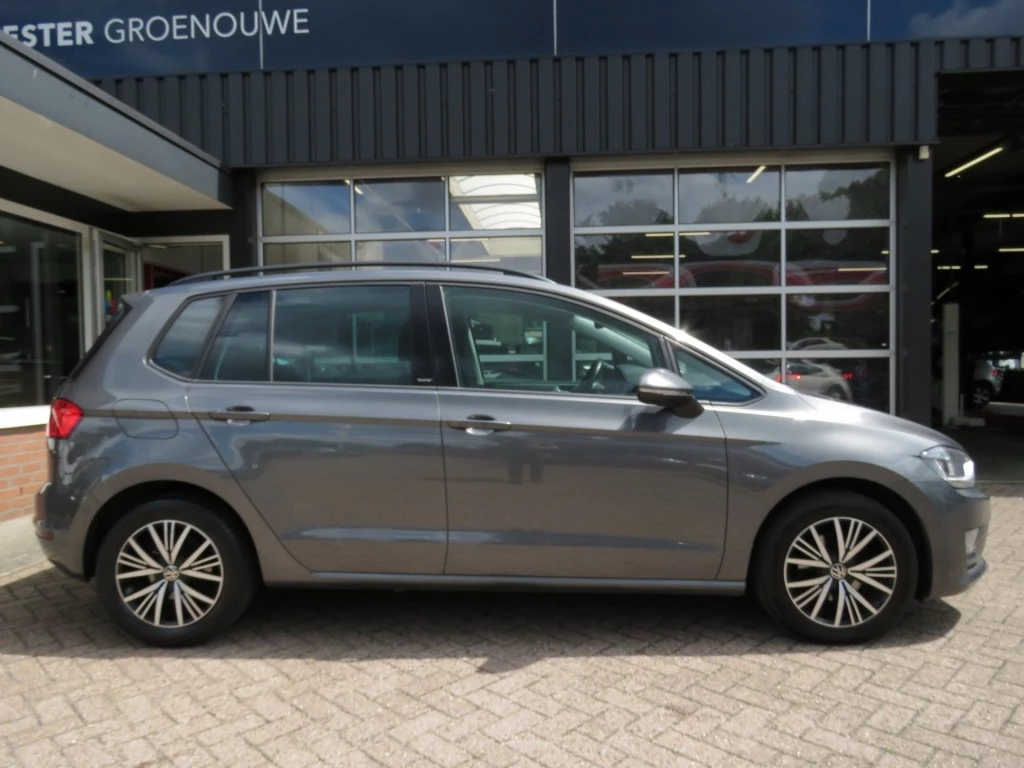 Hoofdafbeelding Volkswagen Golf Sportsvan