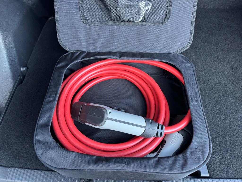 Hoofdafbeelding Peugeot e-2008