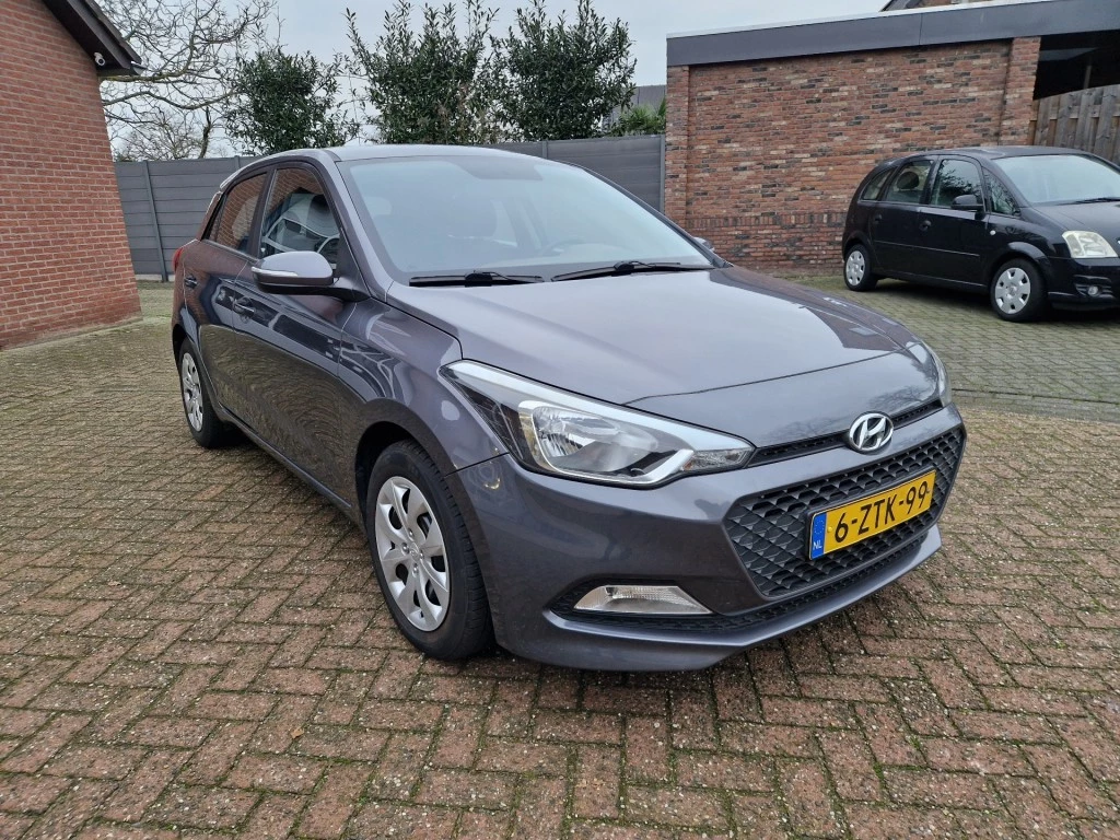 Hoofdafbeelding Hyundai i20