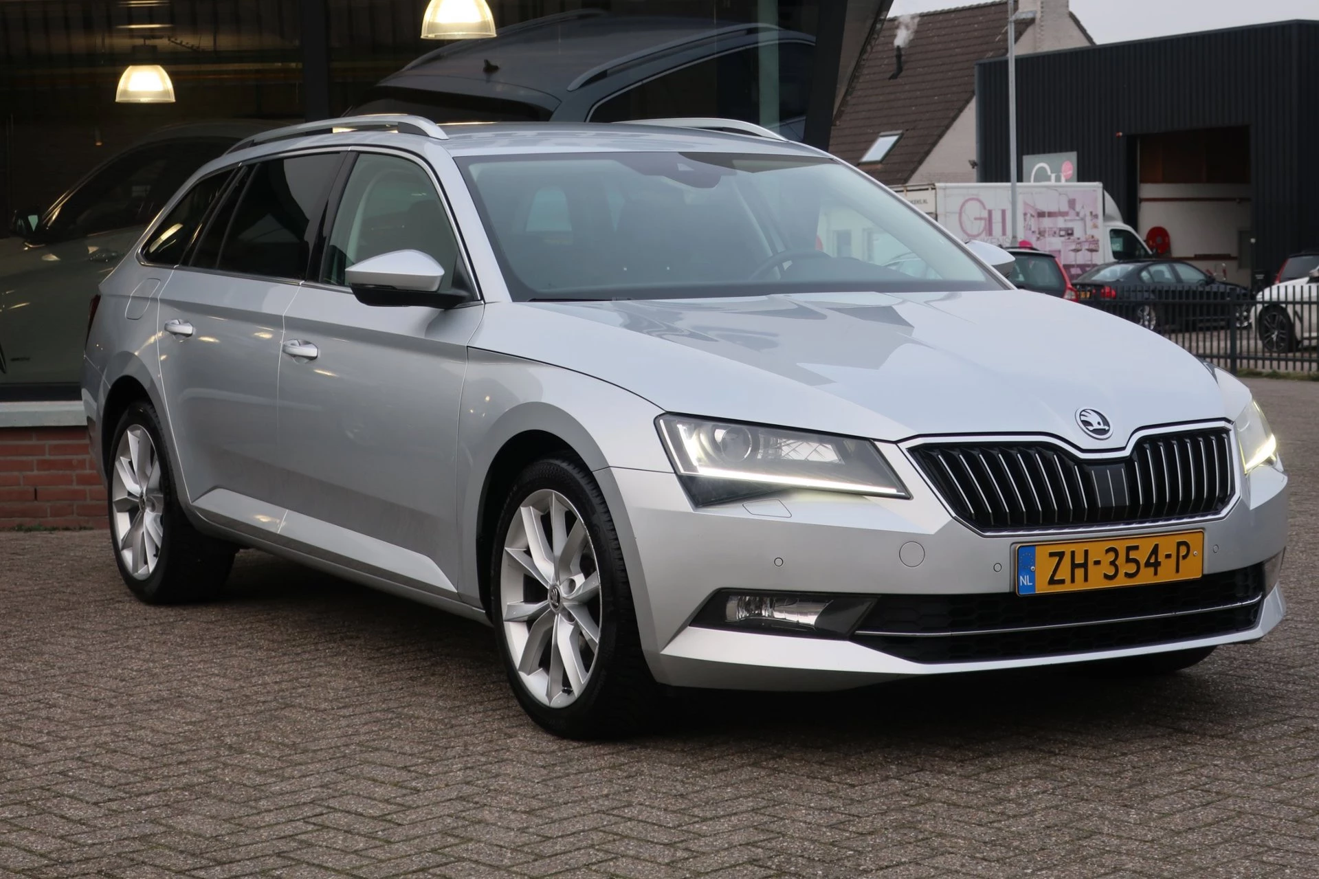 Hoofdafbeelding Škoda Superb