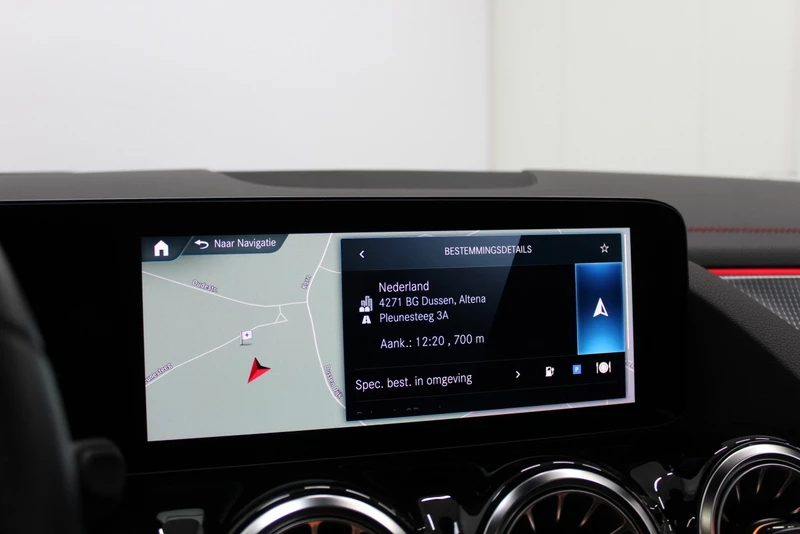 Hoofdafbeelding Mercedes-Benz EQA