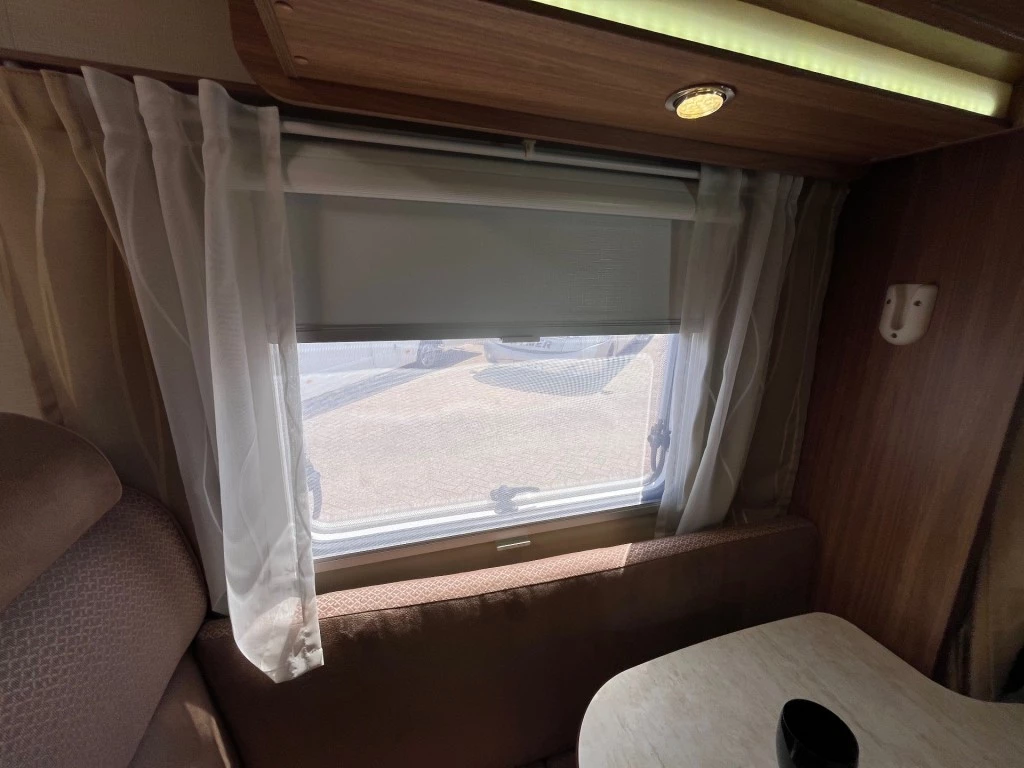 Hoofdafbeelding Carado T 447 Enkele Bedden Hefbed