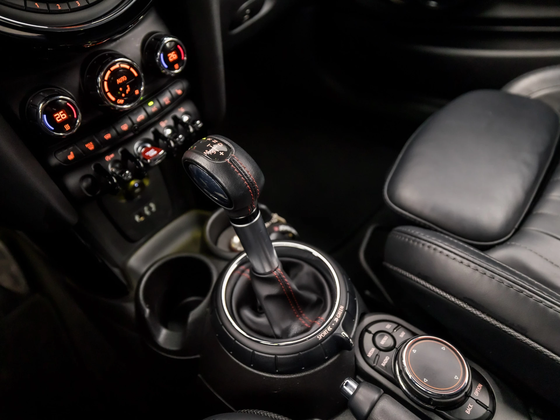 Hoofdafbeelding MINI Cooper Cabrio