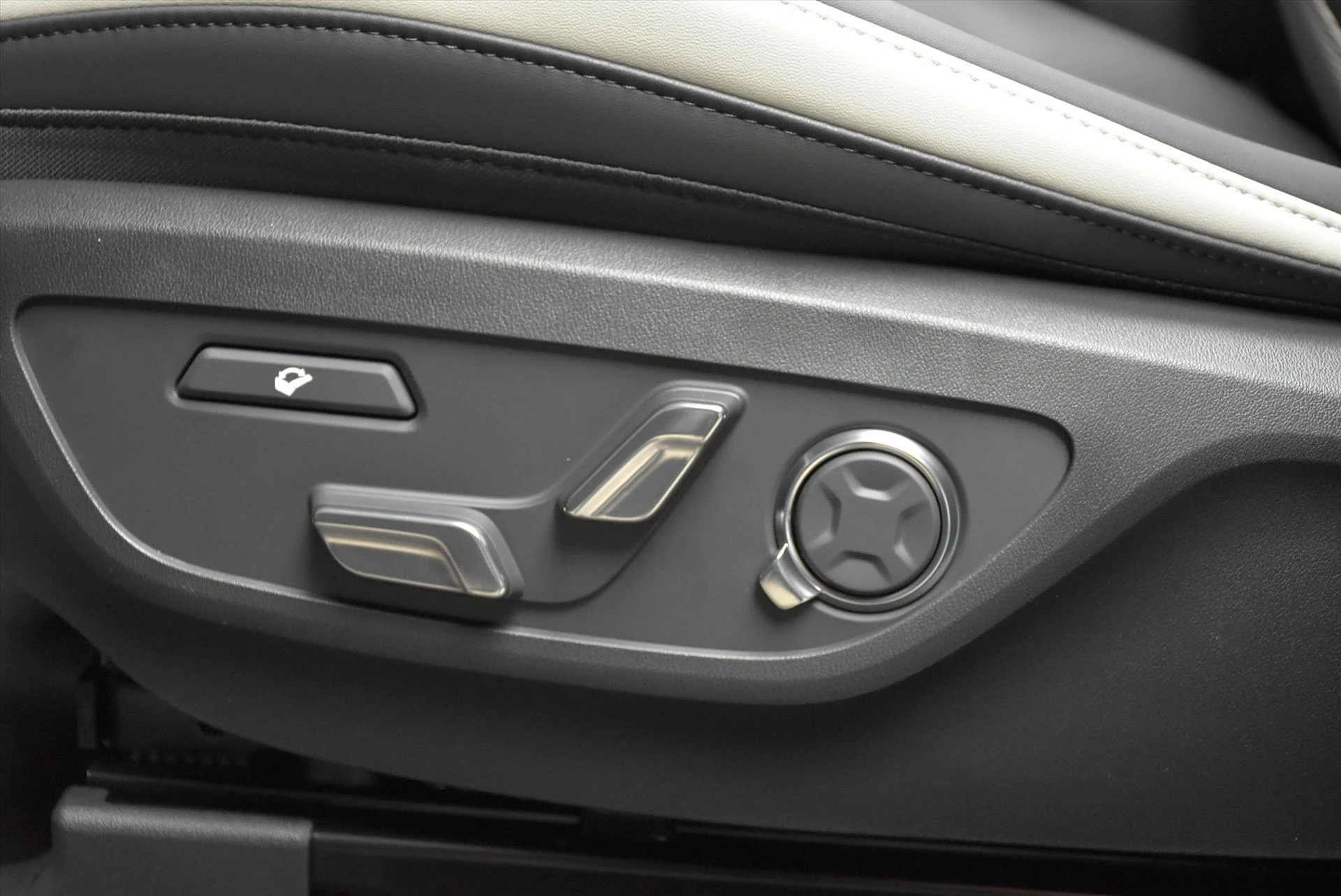 Hoofdafbeelding Kia EV5