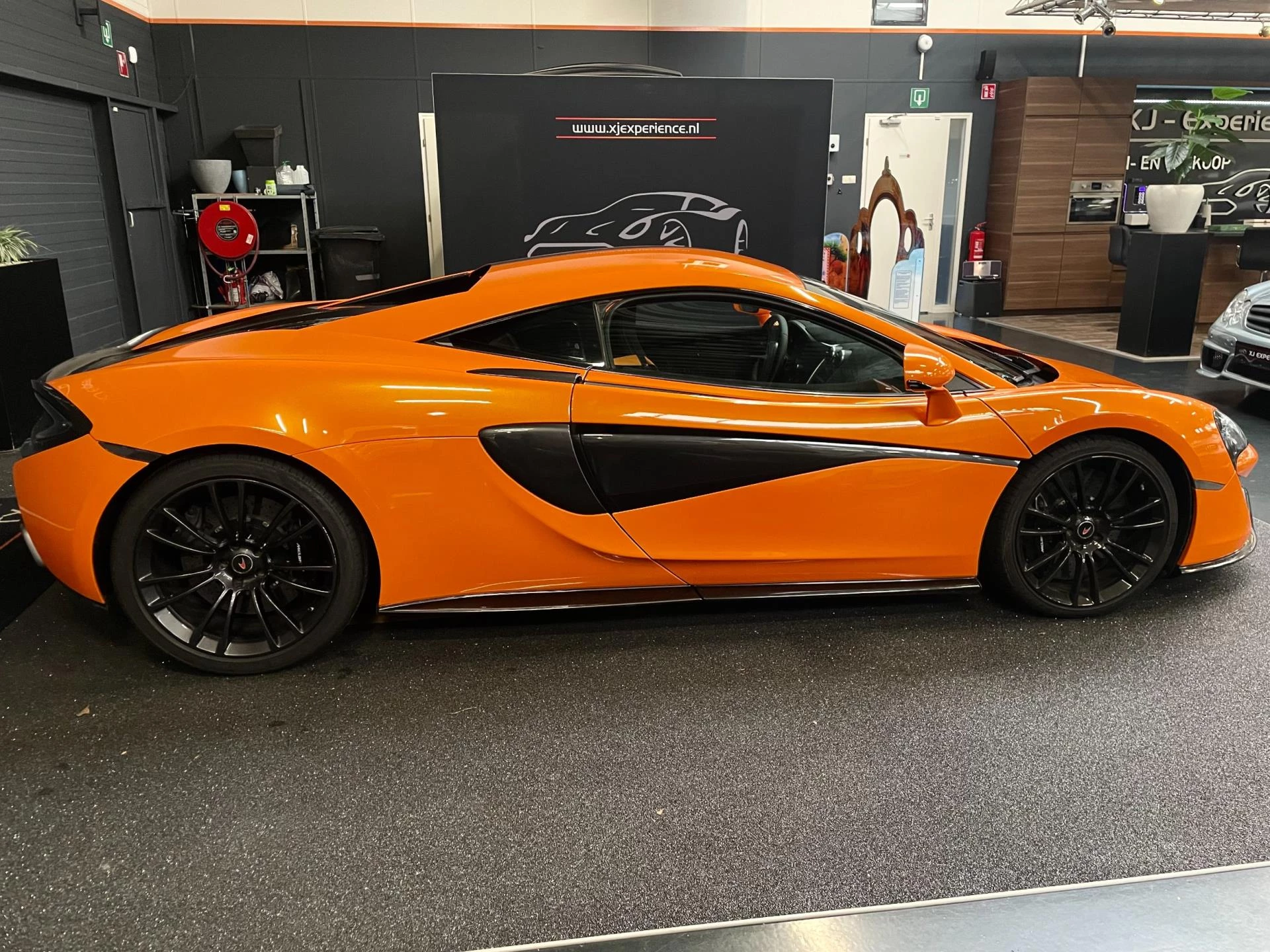 Hoofdafbeelding McLaren 570S