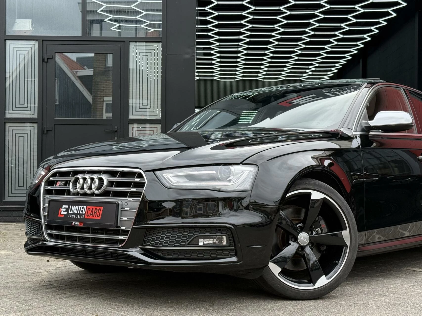 Hoofdafbeelding Audi S4