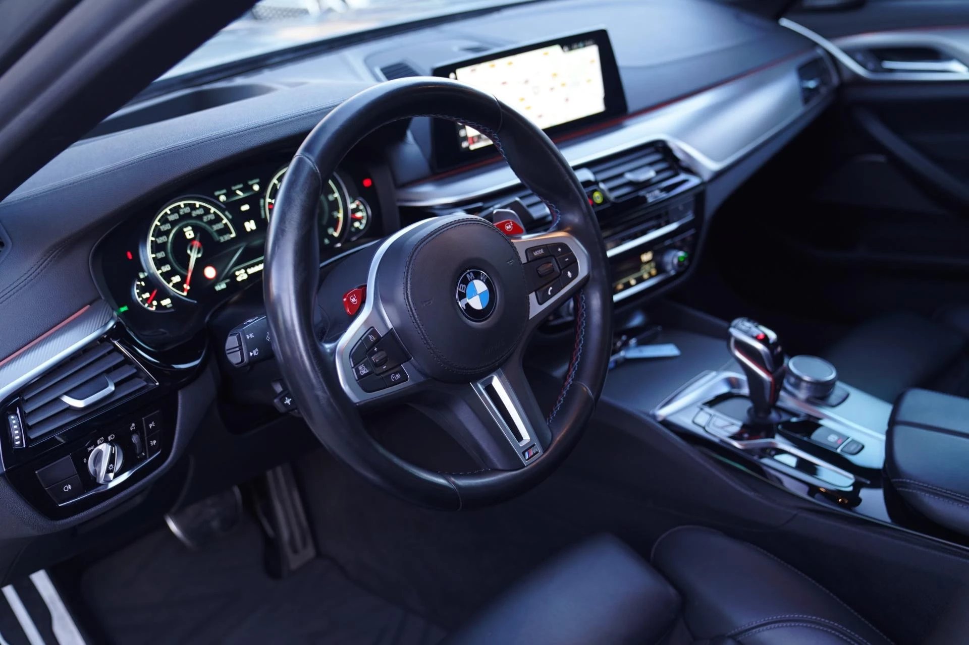 Hoofdafbeelding BMW M5