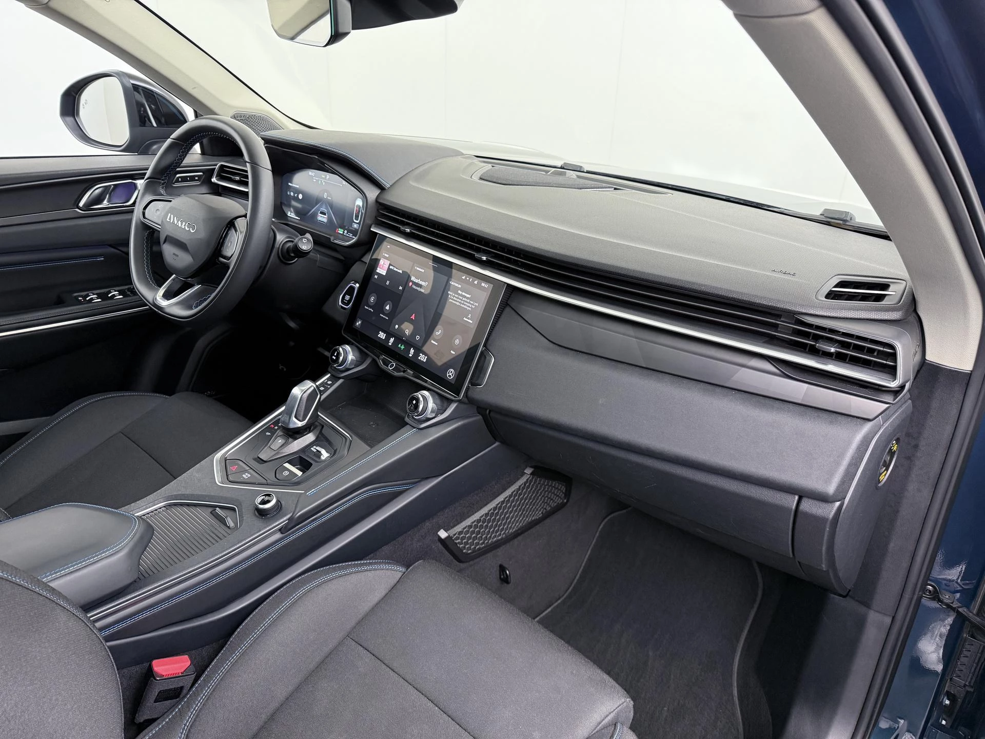 Hoofdafbeelding Lynk & Co 01