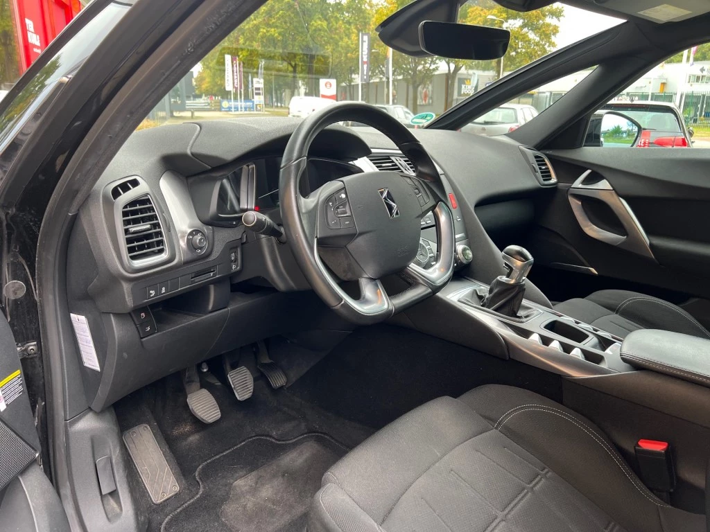 Hoofdafbeelding DS DS 5