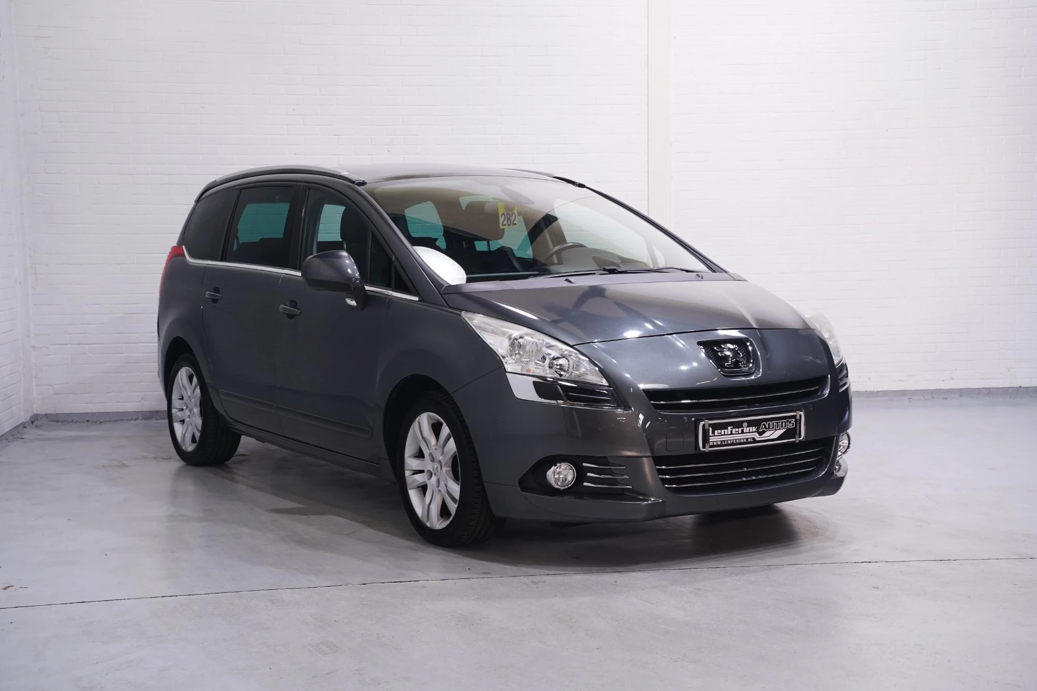 Hoofdafbeelding Peugeot 5008