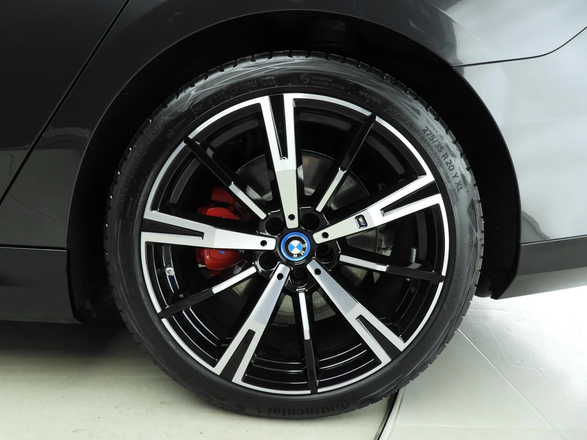 Hoofdafbeelding BMW i5