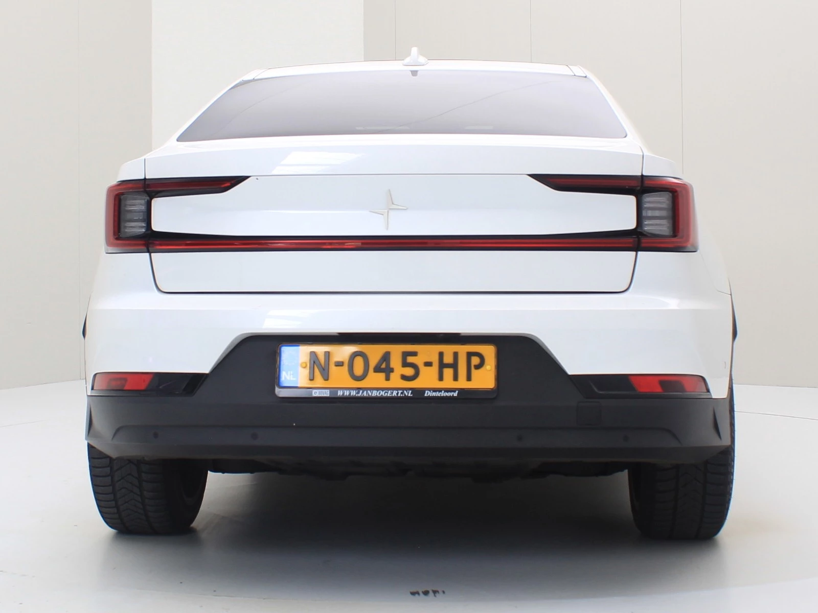 Hoofdafbeelding Polestar 2