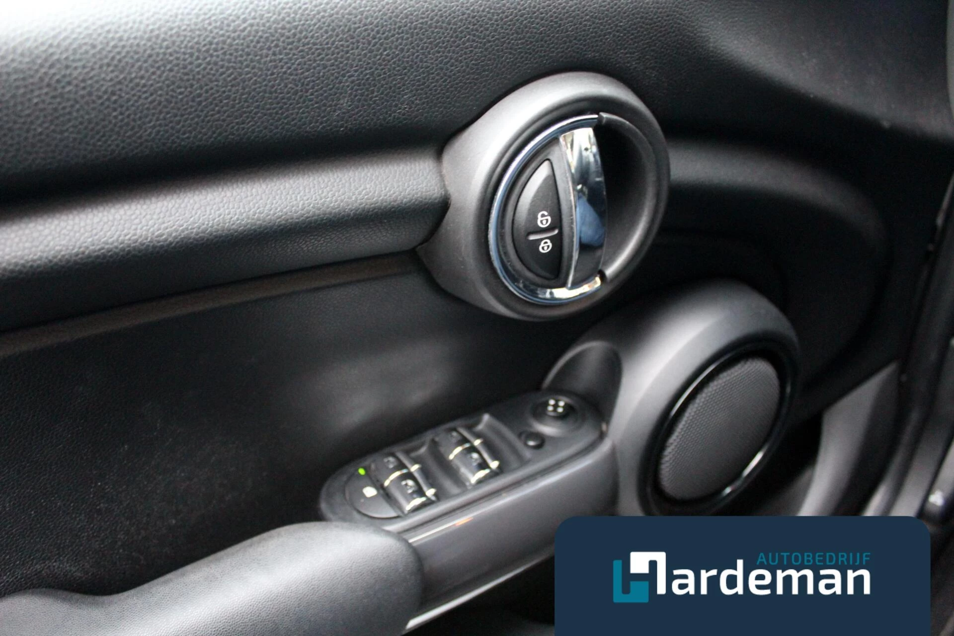 Hoofdafbeelding MINI One