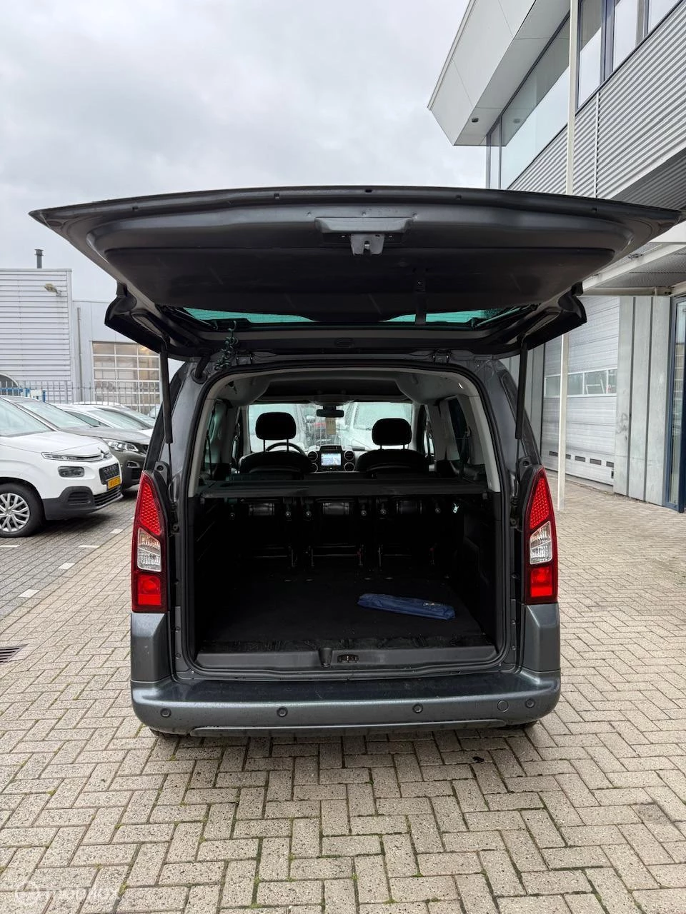 Hoofdafbeelding Peugeot Partner