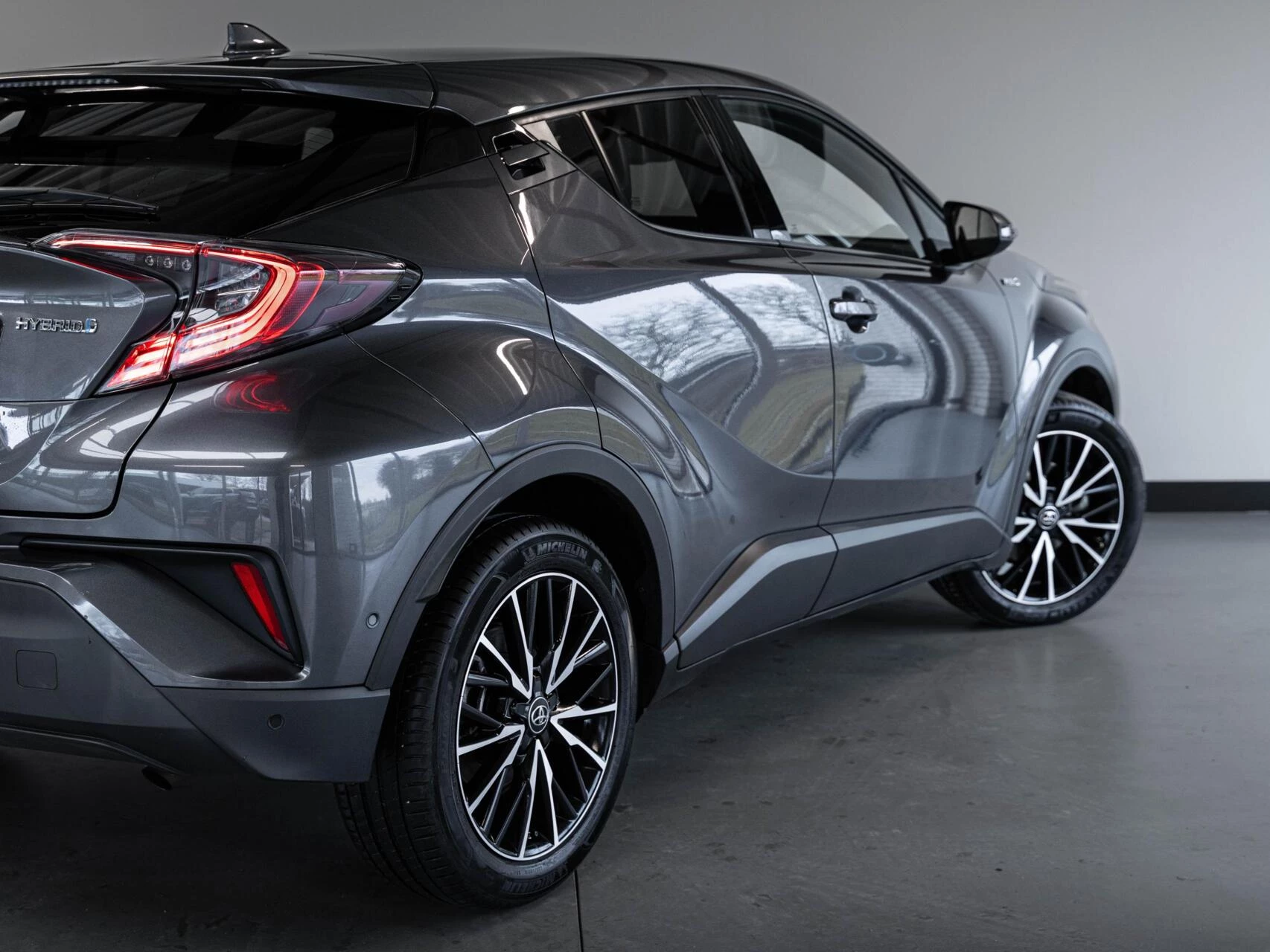 Hoofdafbeelding Toyota C-HR