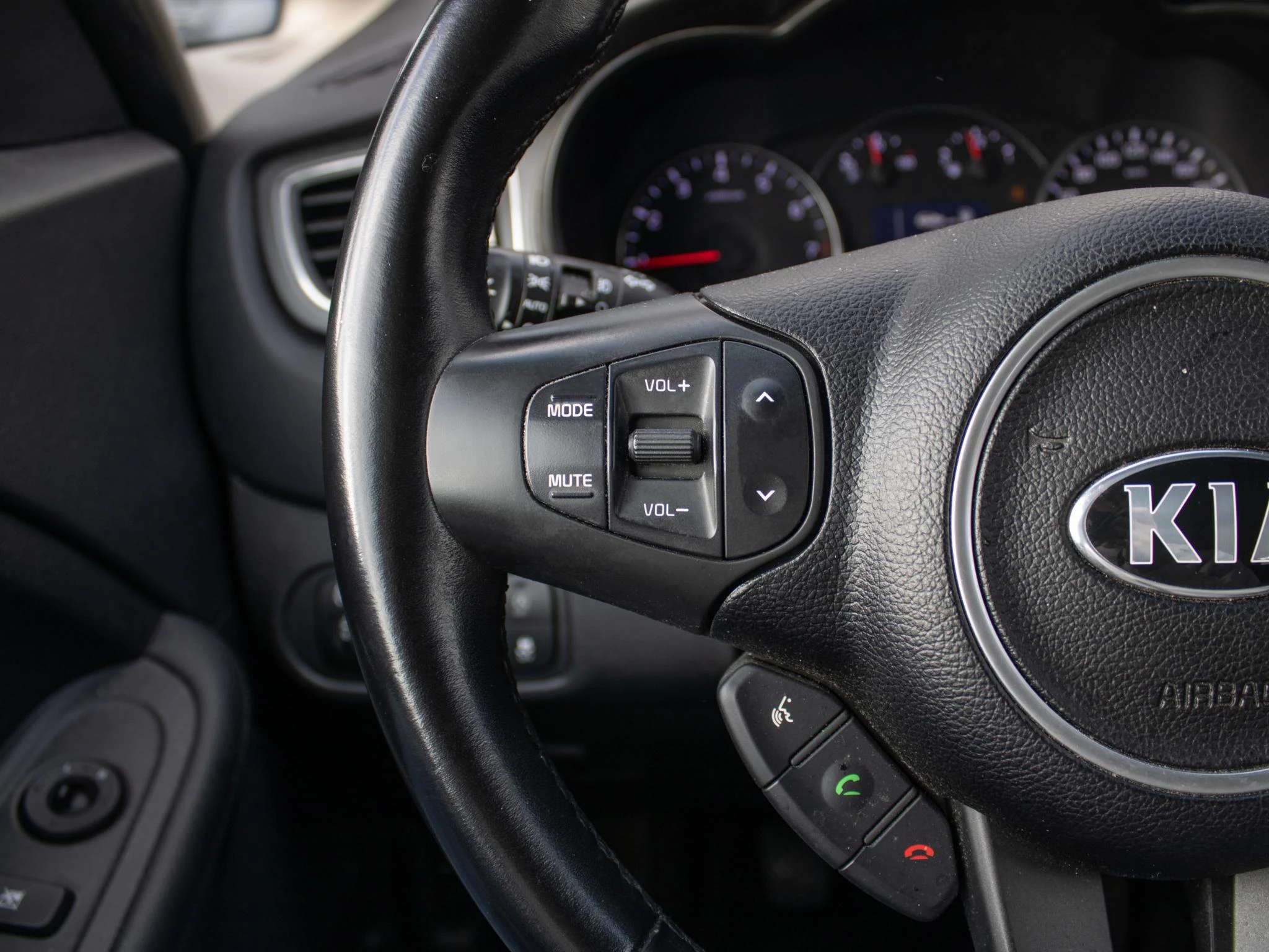 Hoofdafbeelding Kia Carens