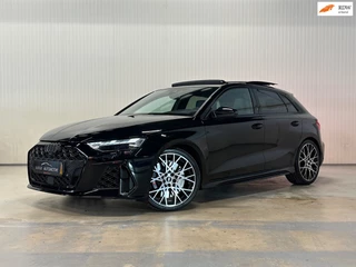 Hoofdafbeelding Audi RS3 Audi RS3 Sportback 2.5 TFSI RS 3 quattro | FACELIFT | HUD | SONOS | KUIPSTOELEN | FULL OPTIONS