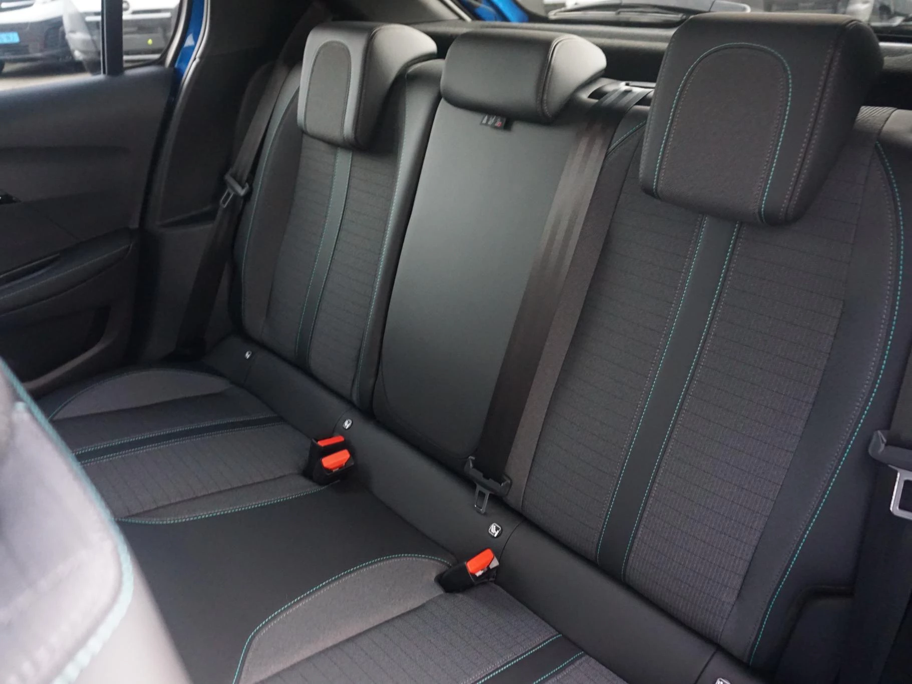 Hoofdafbeelding Peugeot e-208