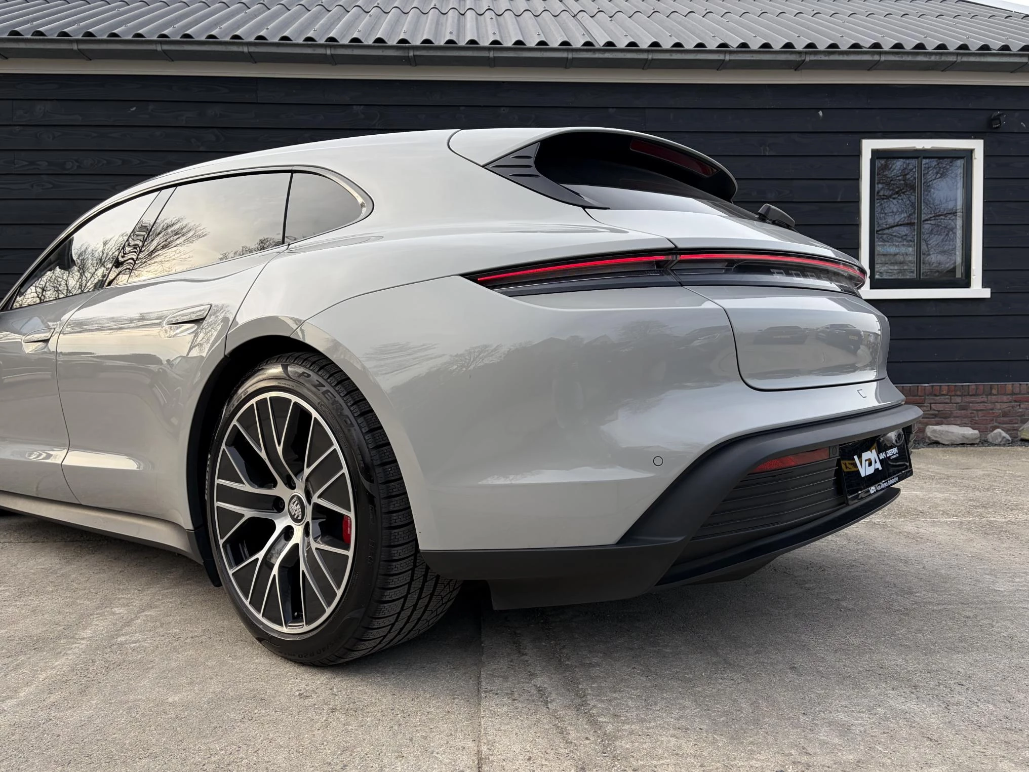 Hoofdafbeelding Porsche Taycan