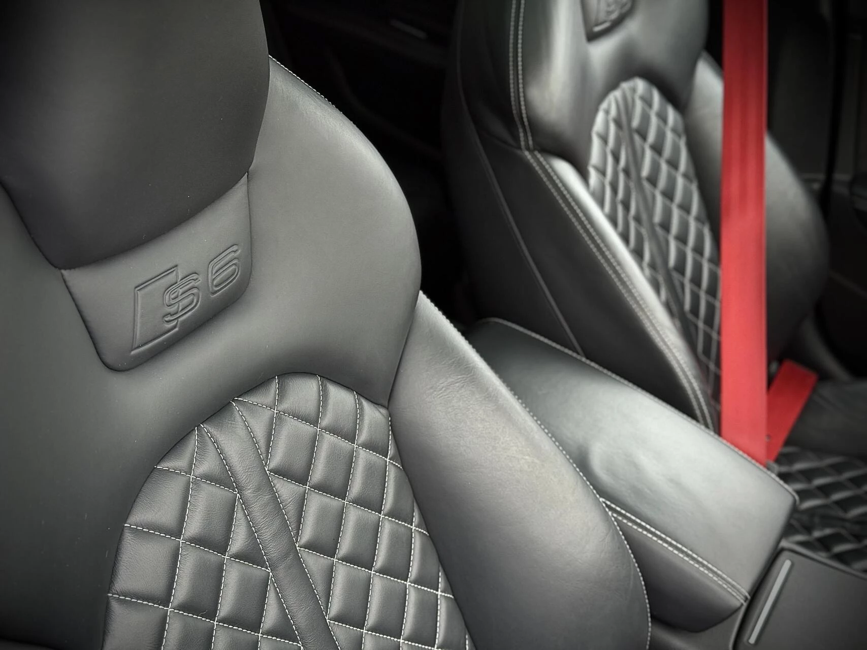 Hoofdafbeelding Audi S6