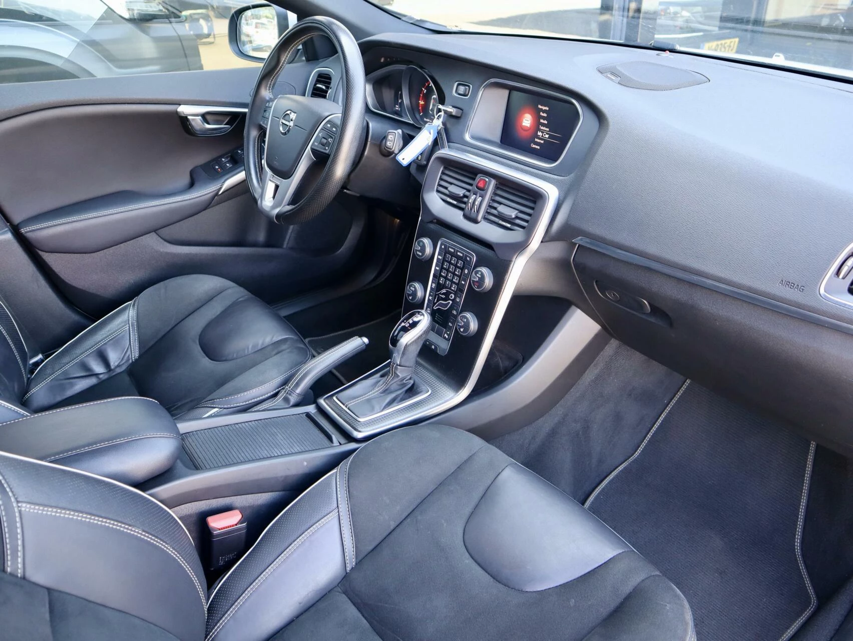 Hoofdafbeelding Volvo V40