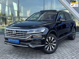 Hoofdafbeelding Volkswagen Touareg Volkswagen Touareg 3.0 TSi Plug In eHybrid 4MOTION 462pk Panoramadak / Camera / Virtual Dash
