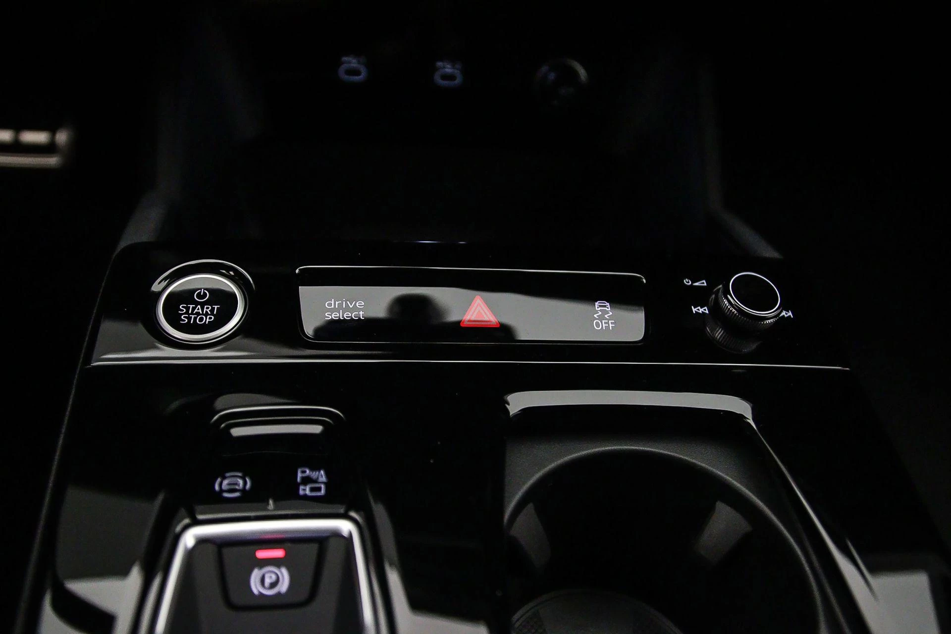 Hoofdafbeelding Audi A6 Avant e-tron